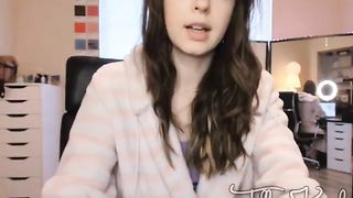 tilly  Makes Her Pussy Cum in chat