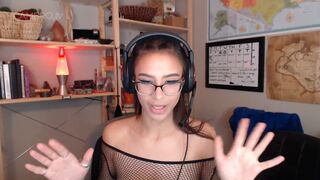 selkiesmooth show girls 4