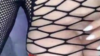 Reya Sunshine tease on couch snapchat premium porn cams sex