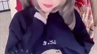 kittyxkum playing on the floor snapchat premium porn cams sex