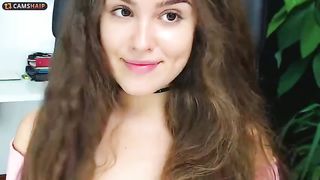 spanishcouple Gorgeous babe strips on webcam