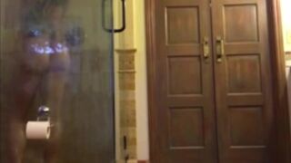 Romi Rain shower showcam for show porn cams sex