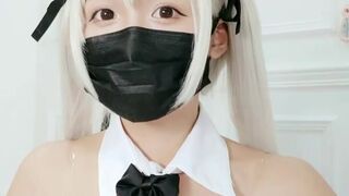 wGloia cute chinese girl riding dick