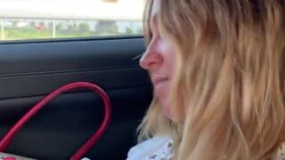 Fucktotum-Couple Masturbating in the Car