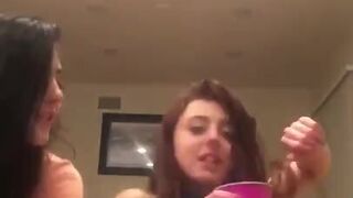 Jenna Reid & Cassidy Bliss have fun in Periscope premium show cam snapchat & manyvids porn cams sex