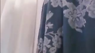 bunni Magnificent queen jumping on sex toy