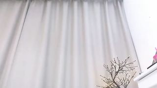 squirtbetty  spreading in individual chat