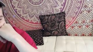 koramarina  Spread her stump and showed her pussy