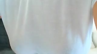 fresagirl  Fingering her clit