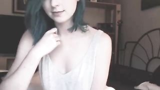 lillexie  dirty slim brunette show her pussy