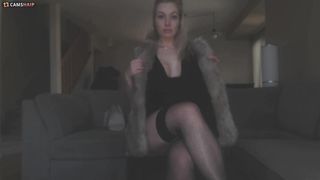 Missbehavin26 Blond slut jerking off dick