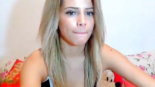 sweet_ary Black-haired curvy takes a shower